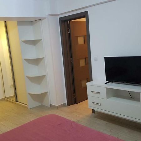 Tina Apartament 2 Craiova Ngoại thất bức ảnh