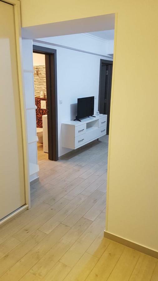 Tina Apartament 2 Craiova Ngoại thất bức ảnh